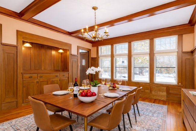 Building Photo - 671 Prospect St