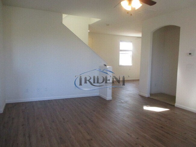 Building Photo - Beautiful 2 story Yuba City home