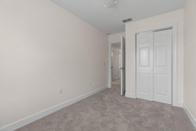 Building Photo - 52 Bald Eagle Ct