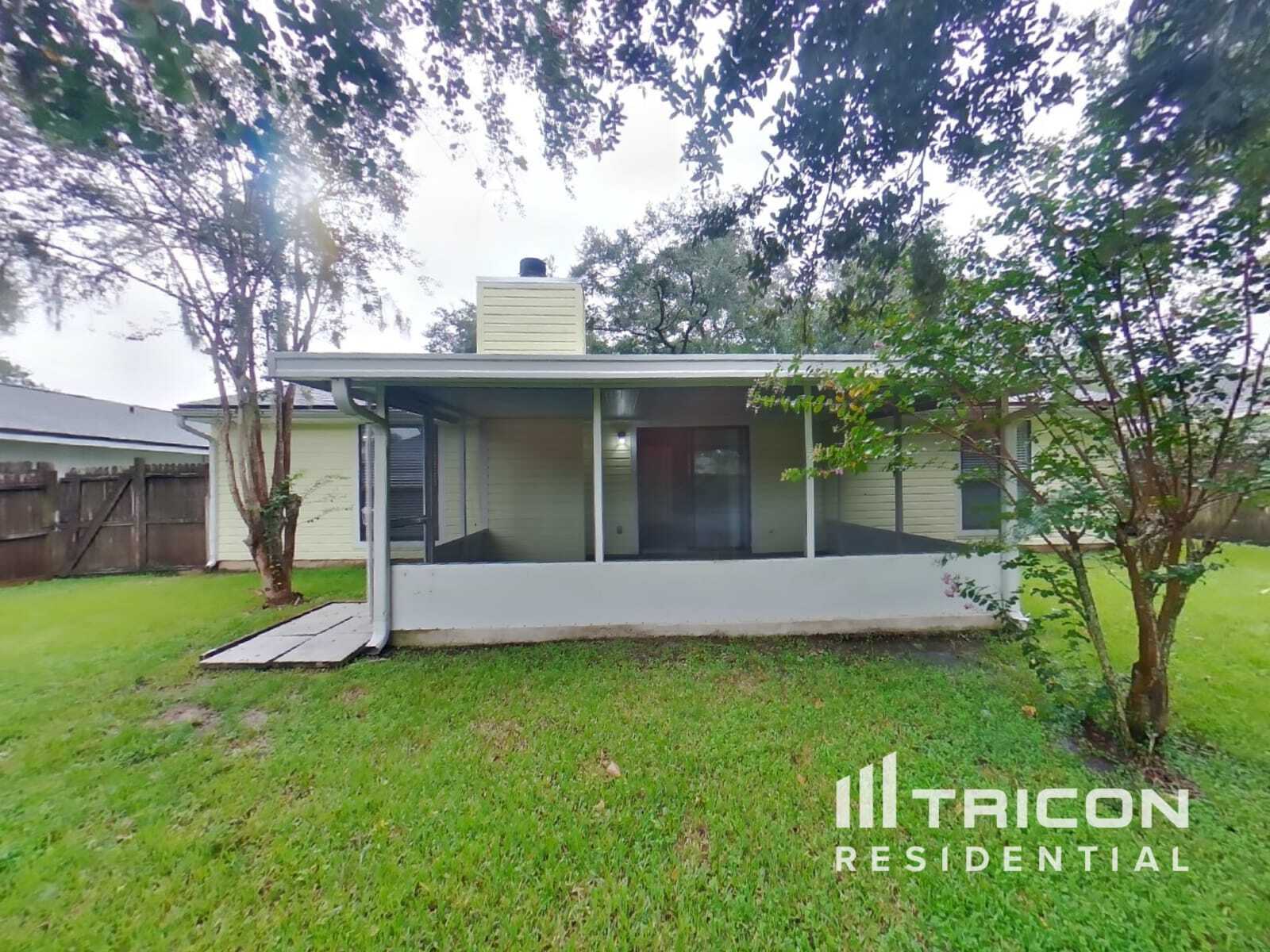 Building Photo - 8338 Knotts Landing Dr E
