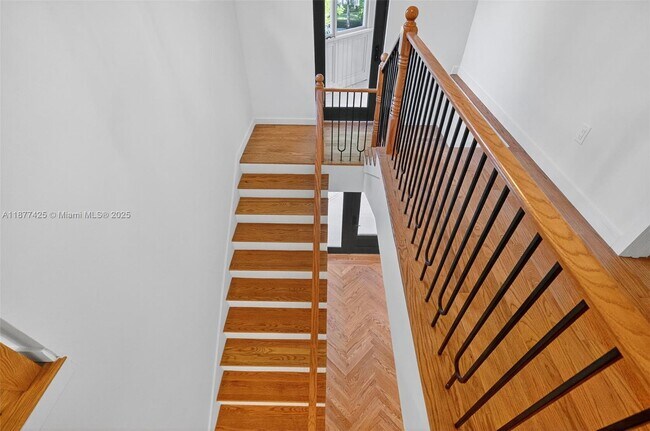 Building Photo - 2330 Overbrook St