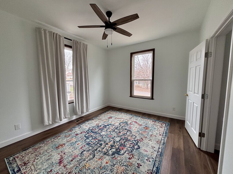 Bedroom 2/Office - 844 Marshall Ave