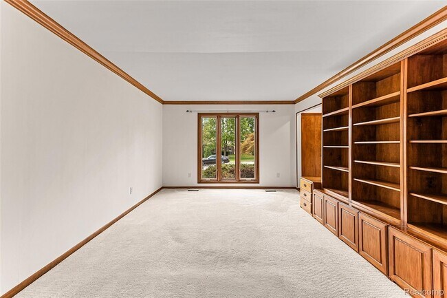 Building Photo - 3312 Palm Aire Ct