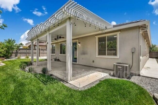 Building Photo - 1141 Vista Verde Dr