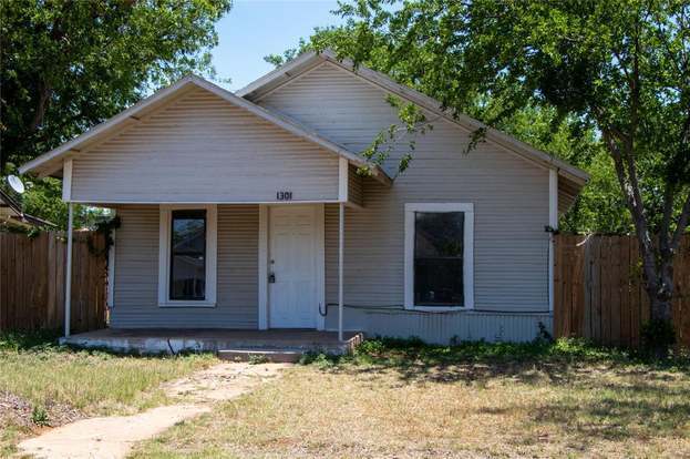 Building Photo - 1301 Cypress St