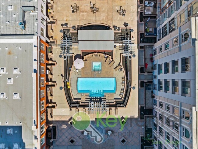 Building Photo - Condo in San Diego Marina District | Minutes from San Diego Bay & Petco Park