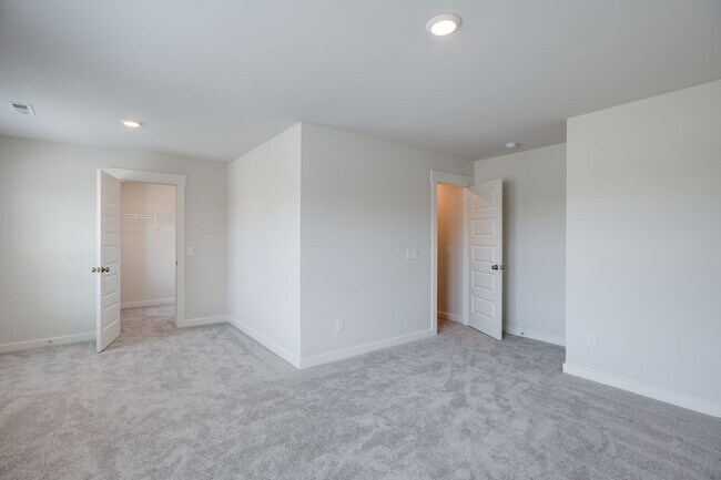 Building Photo - 2018 Township Dr