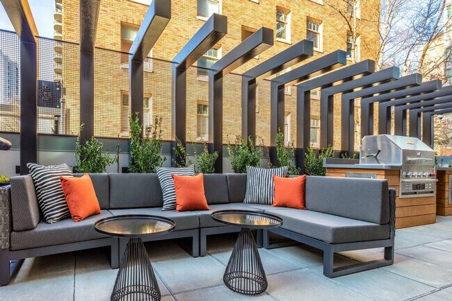 Building Photo - 1001 Minor Ave