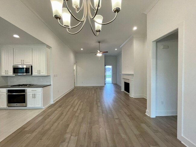 Building Photo - 14030 Trailhead Dr