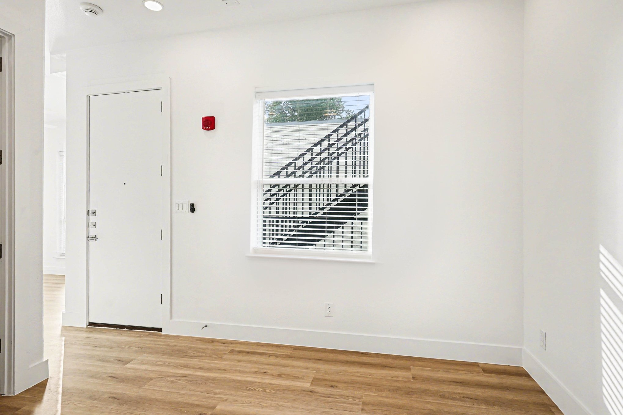 Building Photo - 2217 N Fitzhugh Ave