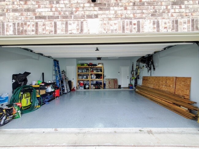 Building Photo - 14120 James Garfield St