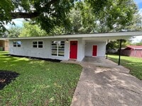 Building Photo - MOVE IN SPECIAL!! TWO FREE MONTHS WITH 24 MONTH LEASE. MONTHS 2 AND 13 WILL BE FREE!!!!!!!!!
