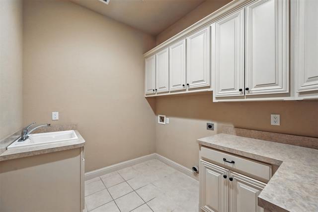 Building Photo - 4405 Garden Dr