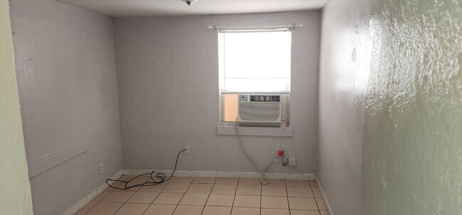 Building Photo - 27 Lake Eustis Crossing RES 228