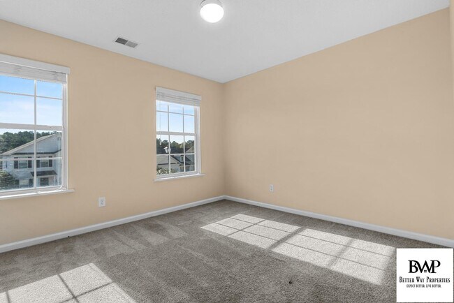 Building Photo - 233 Rosebrook Dr