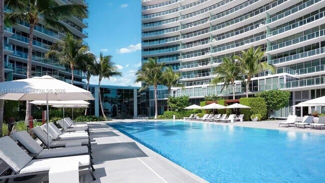 Building Photo - 2200 N Ocean Blvd