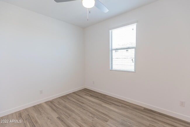 Building Photo - 16952 W Diana Ave