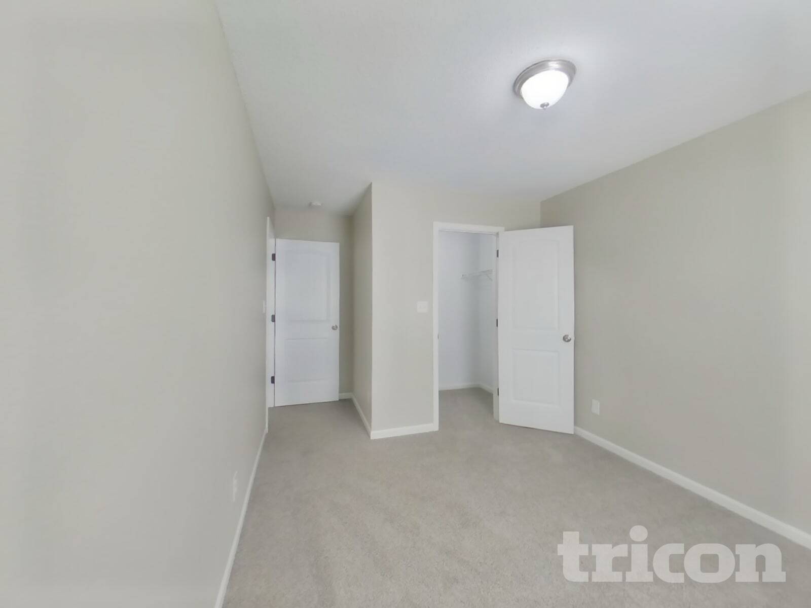 Building Photo - 1582 Tulip Ct