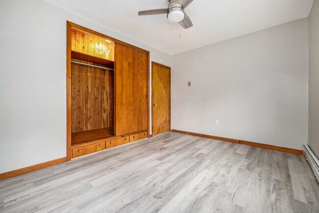Building Photo - Charming, remodeled 2-Bed/1-Bath  ranch style home- $1499