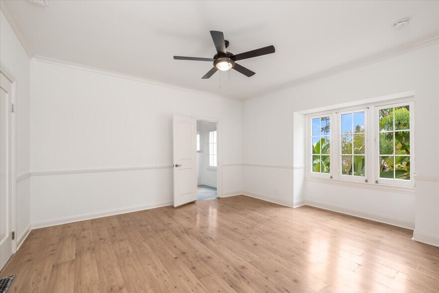Dining room - 6612 Emmet Ter