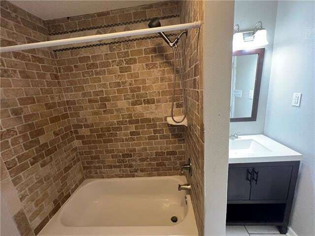 Building Photo - 4853 Metropolitan Dr