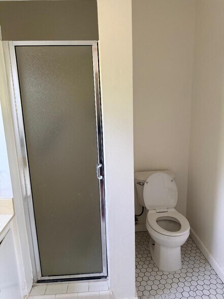 Third bathroom with shower - 4448 Carpenter Ave