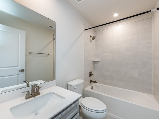 Building Photo - 413 Spearfield Ln