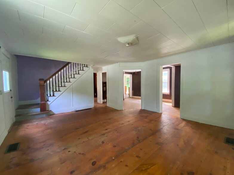Building Photo - 29 Kents Hill Rd