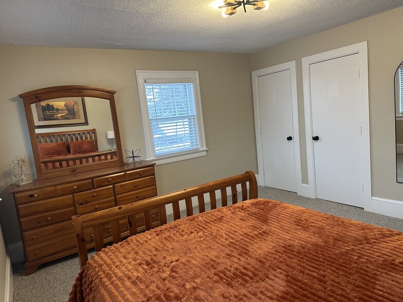 large fully furnished living room - 201 Salt Springs Rd