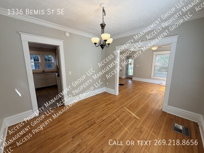 Building Photo - 1336 Bemis St SE