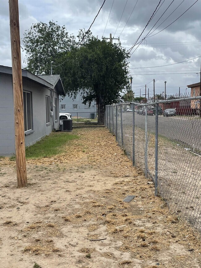 Building Photo - 3602 San Agustin Ave