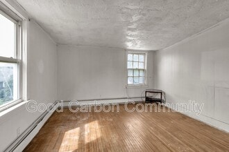 Building Photo - 111 Cottage St