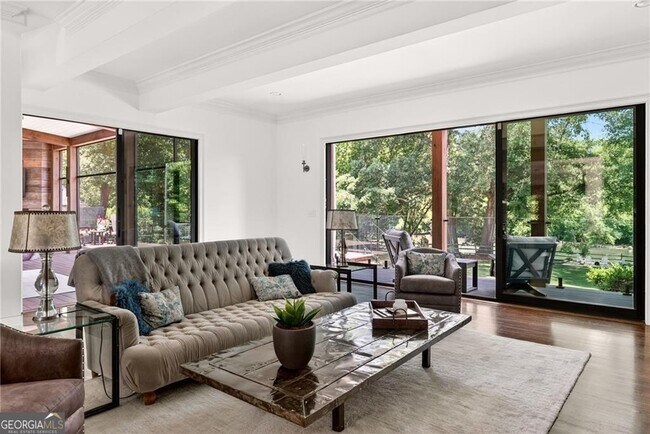 Building Photo - 3669 Cochise Dr SE