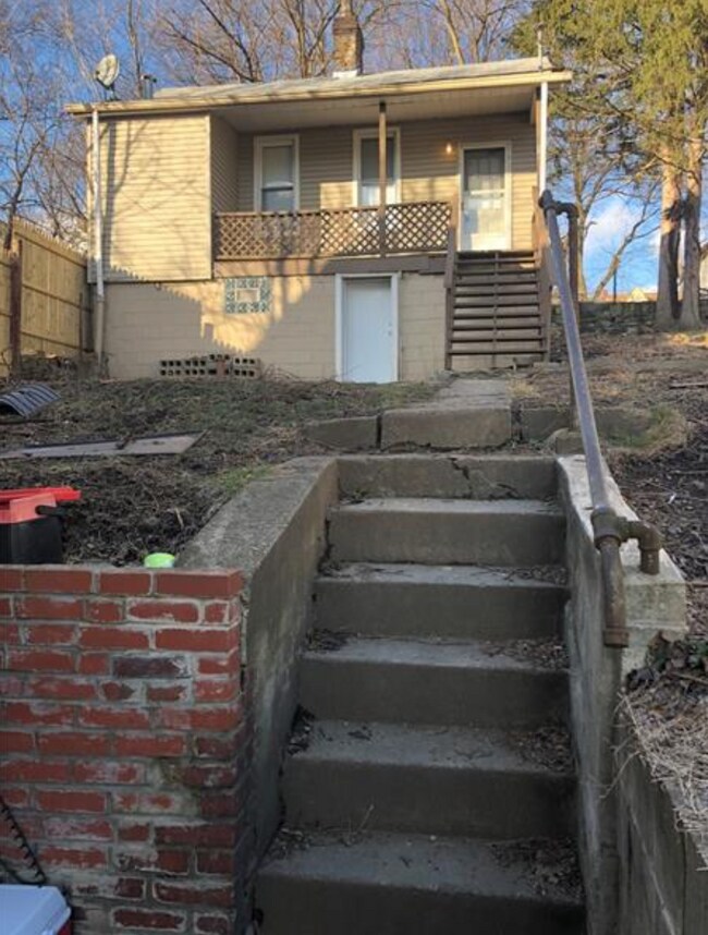 818 Boquet St 818 Boquet St Mc Kees Rocks PA 15136 Apartment Finder