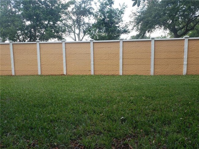 Building Photo - 2270 SW 87th Way