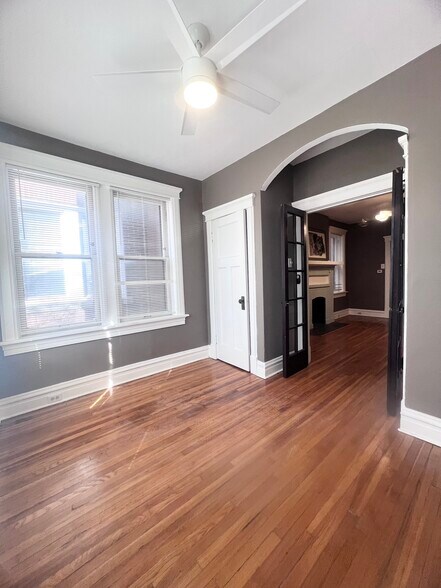 Building Photo - 4221 Botanical Ave