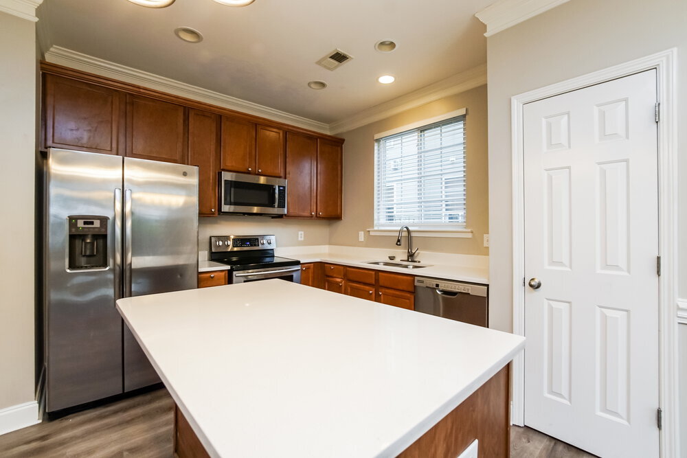 Building Photo - 3651 Marshlane Way