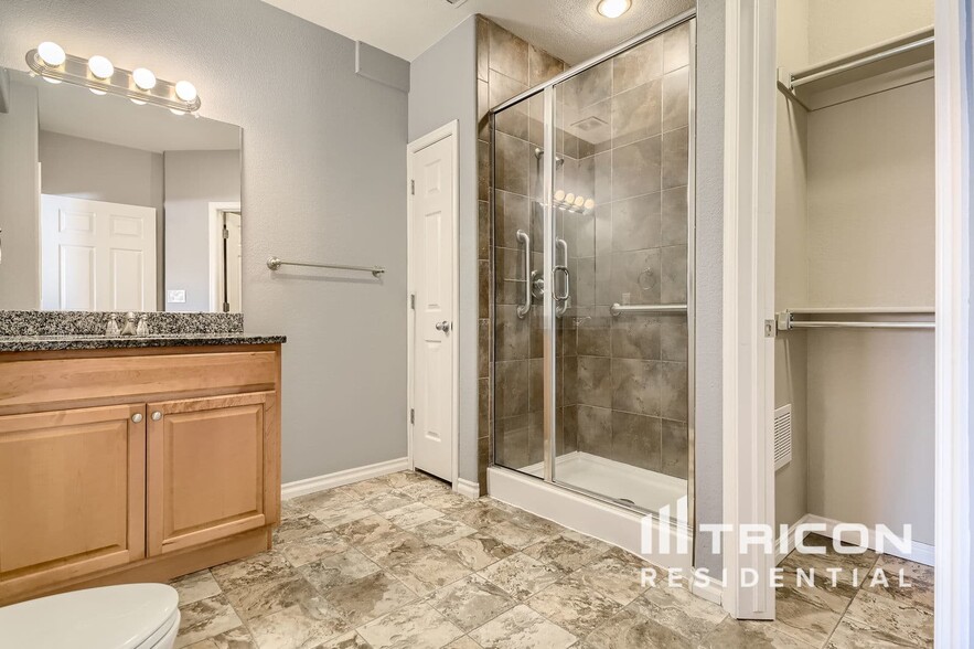 Building Photo - 4775 Sedona Cir