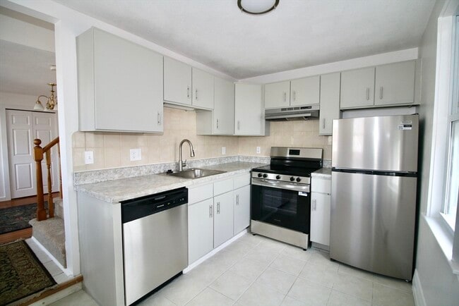 Building Photo - 49 Mount Pleasant St