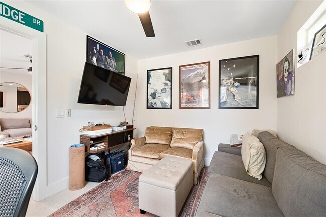 Building Photo - 5000 Lansing Dr