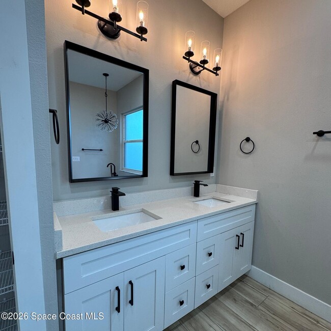 Building Photo - 971 Granata Ave