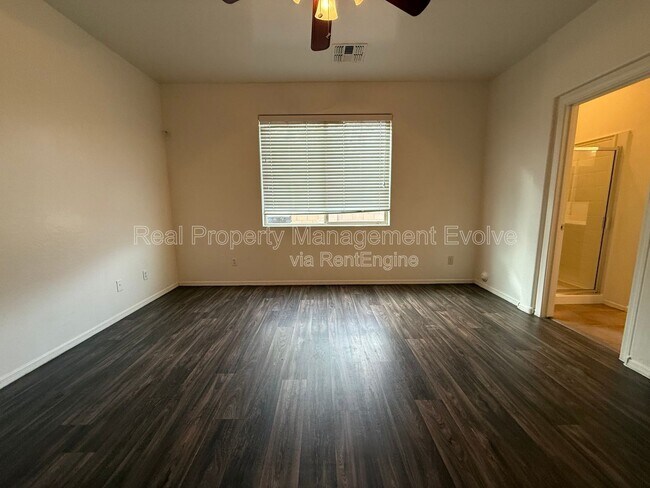 Building Photo - 7337 W St Catherine Ave