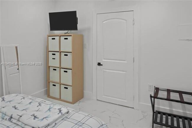 Building Photo - 1310 SW 76th Ave