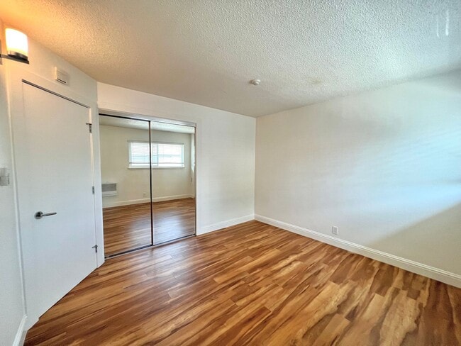 Building Photo - 871 Sonoma Ave