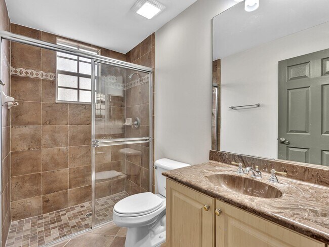 Building Photo - 2751 Ravella Way