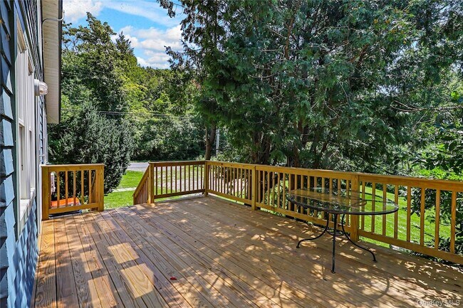 Building Photo - 222 Bog Hollow Rd