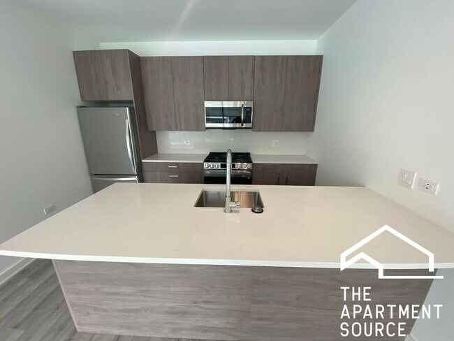 Building Photo - 1118 W Patterson Ave