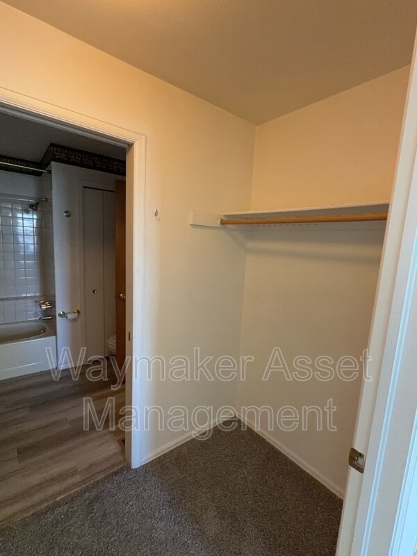 Building Photo - 954 Brant Hollow Ct