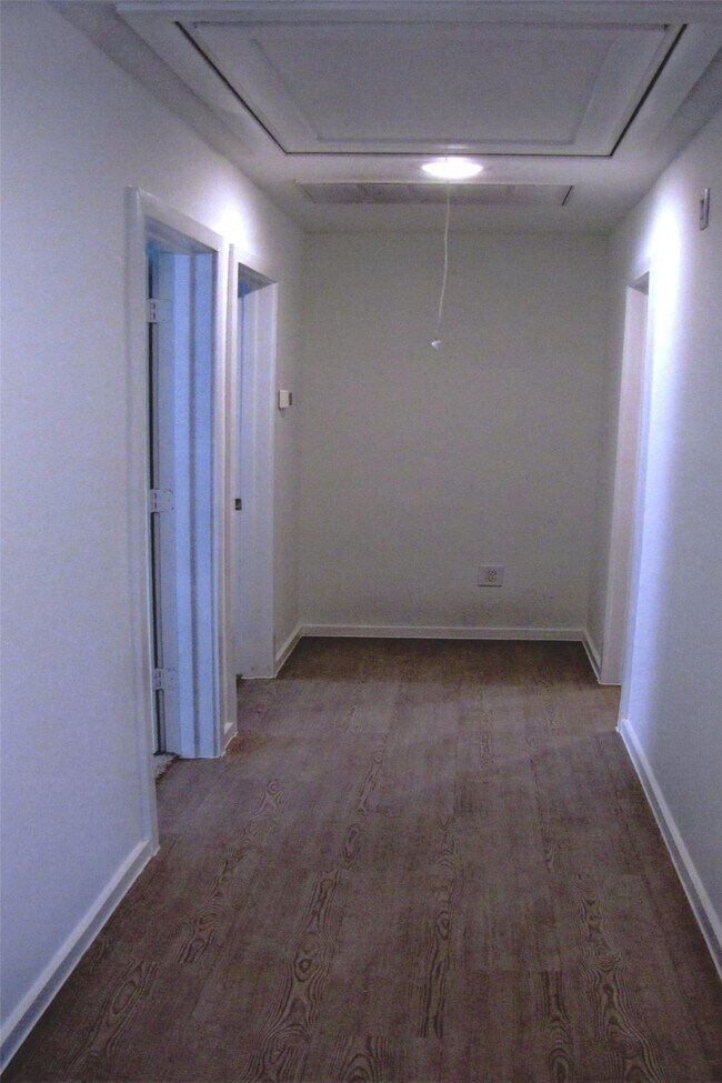 Building Photo - 17955 Valle Cupa Ln