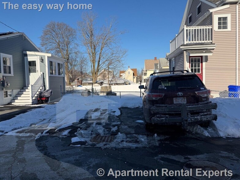 Building Photo - 23 Ashland St